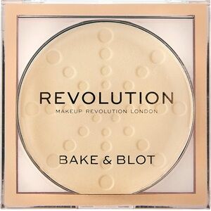 Revolution Cream Setting Powder for a Flawless Finish Banana